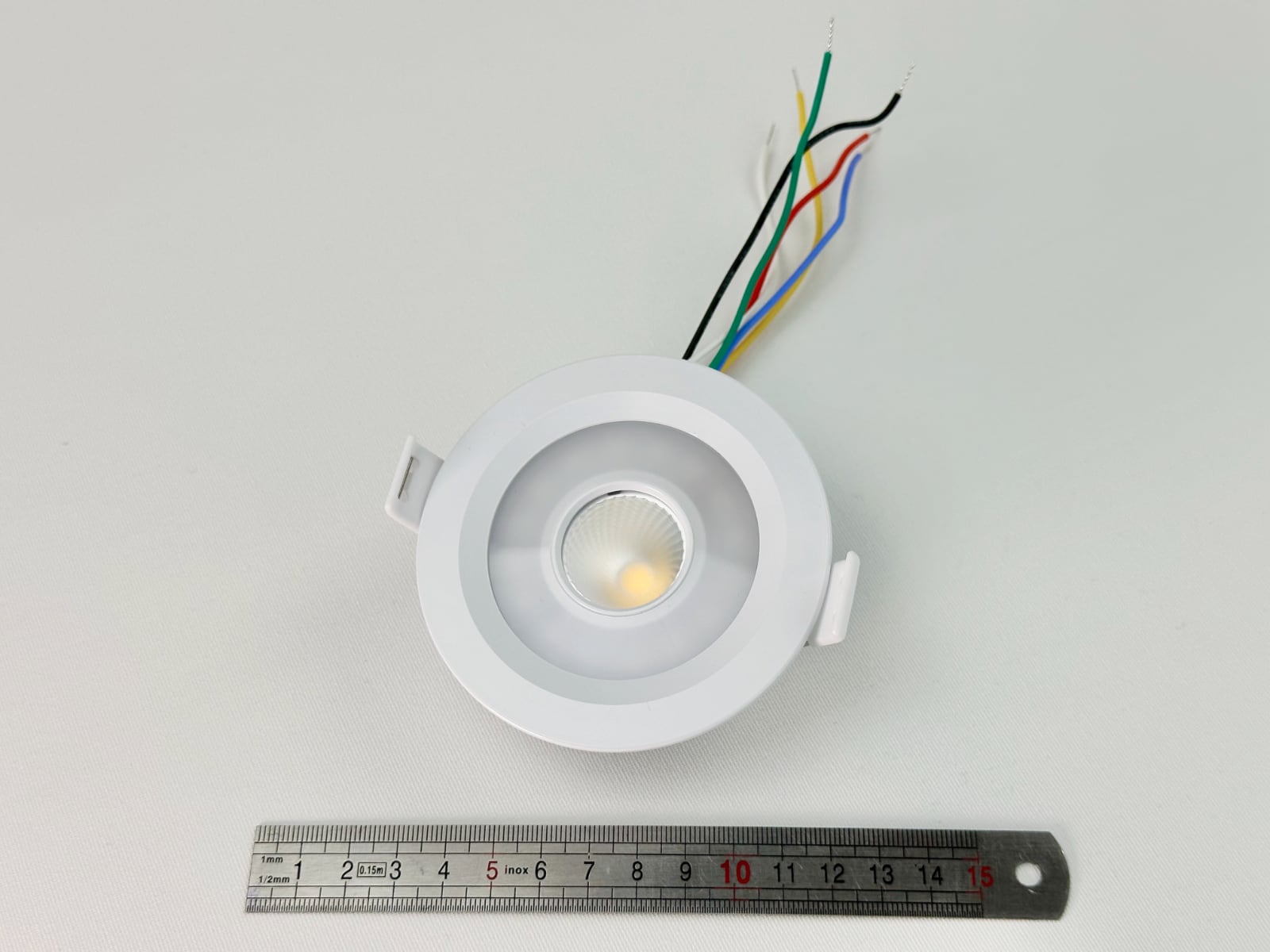 6 vezetékes, RGB-CCT spot lamp1